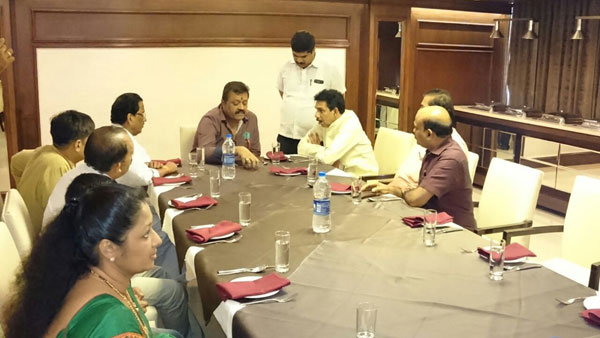 nalin-met-suresh-gopi-2